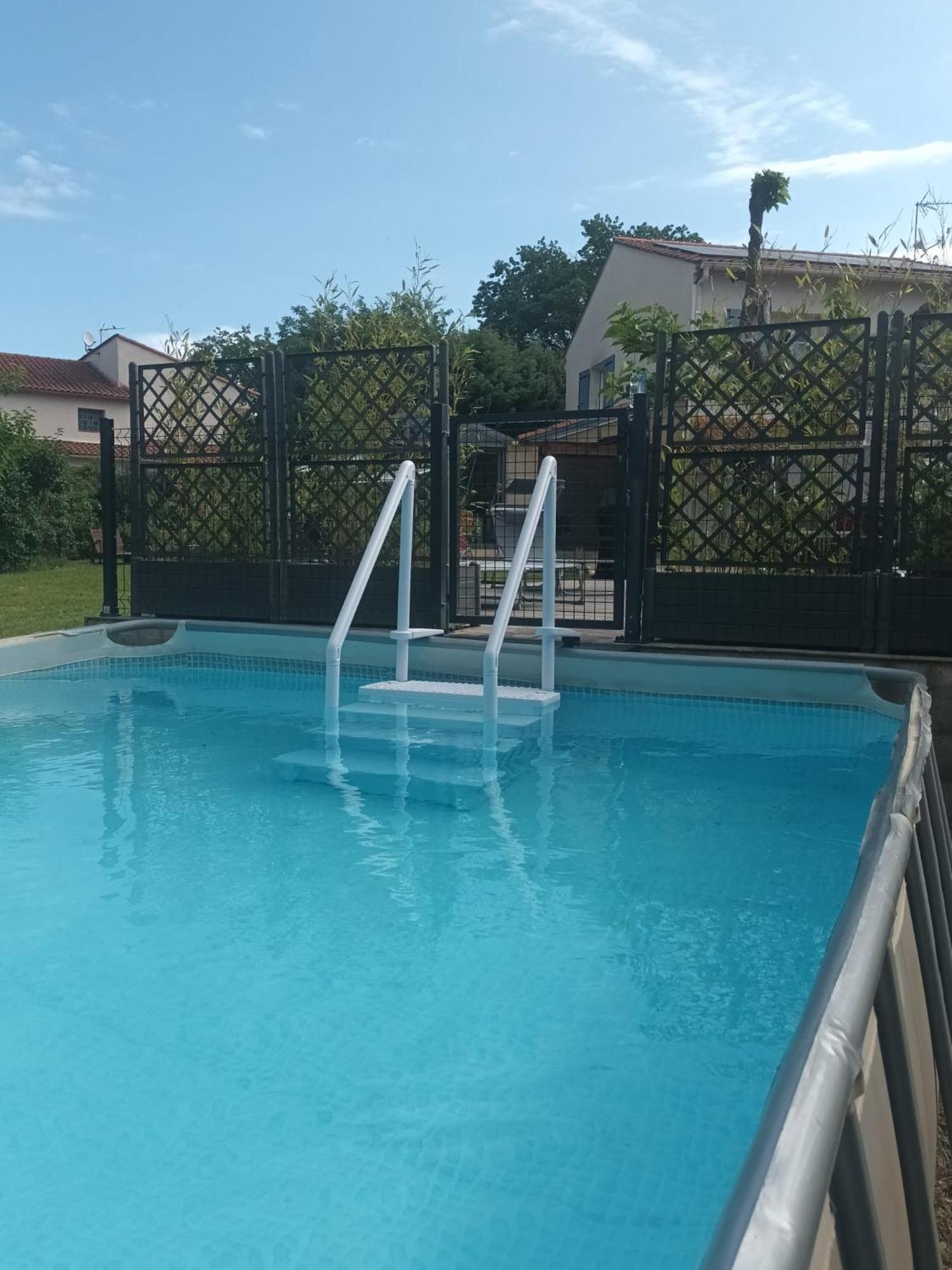 Gite Ma Vie La 3 Etoiles, Jacuzzi, Animaux Acceptes Saint-Julien-de-Cassagnas Kültér fotó